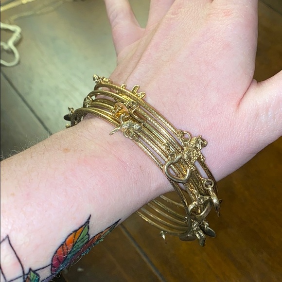 6 gold bangles. Elephants, birds, & heart charms - Picture 11 of 16